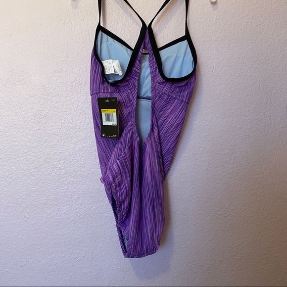 Nike 1 Piece Race Back Swimsuit - Picture 3 of 5
